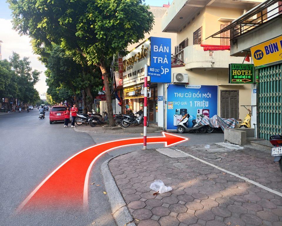 Bước 2: Rẽ phải vào Ngõ 247 Ngô Xuân Quảng